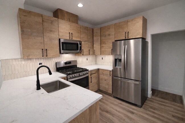 Foto del edificio - 2155 Balboa Ave