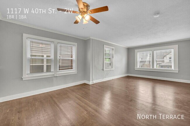 Foto del edificio - 1117 W 40th St