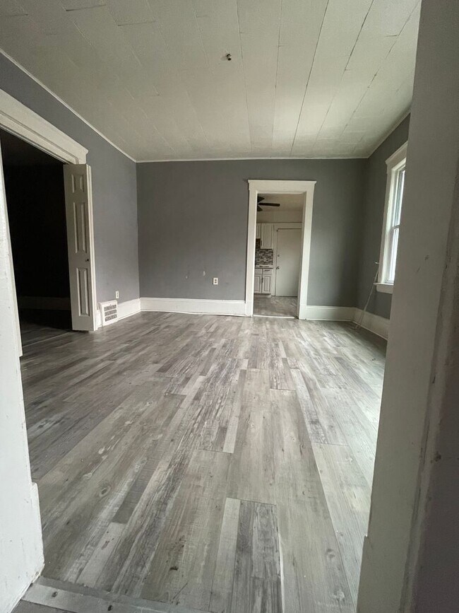 Foto del edificio - 2177 W 83rd St