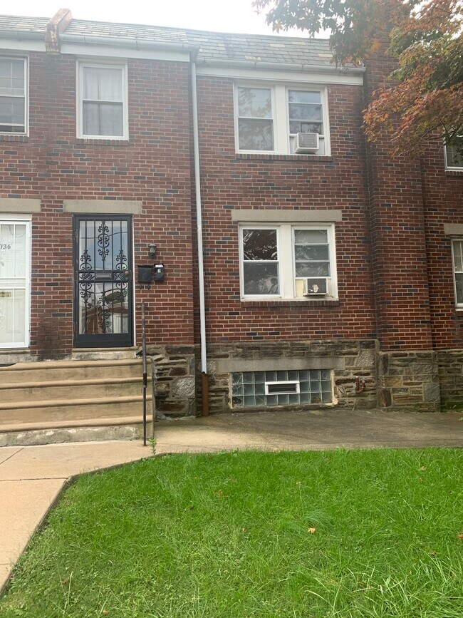 Building Photo - 6038 Baltimore Ave