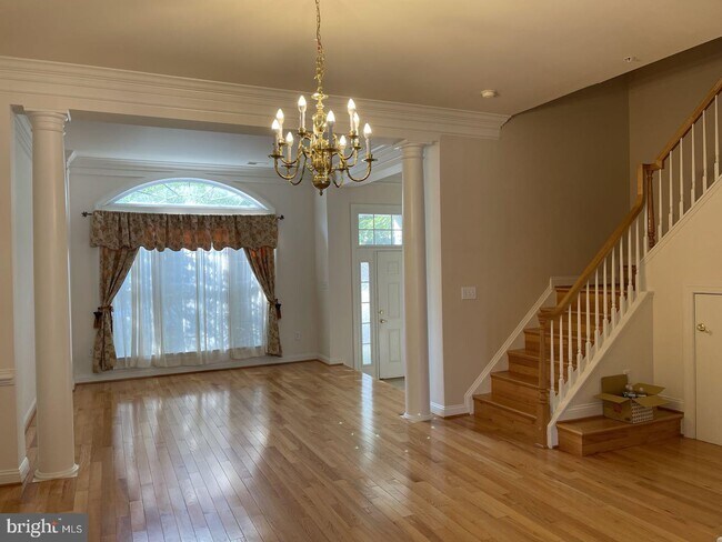 Foto del edificio - 724 Ridgemont Ave