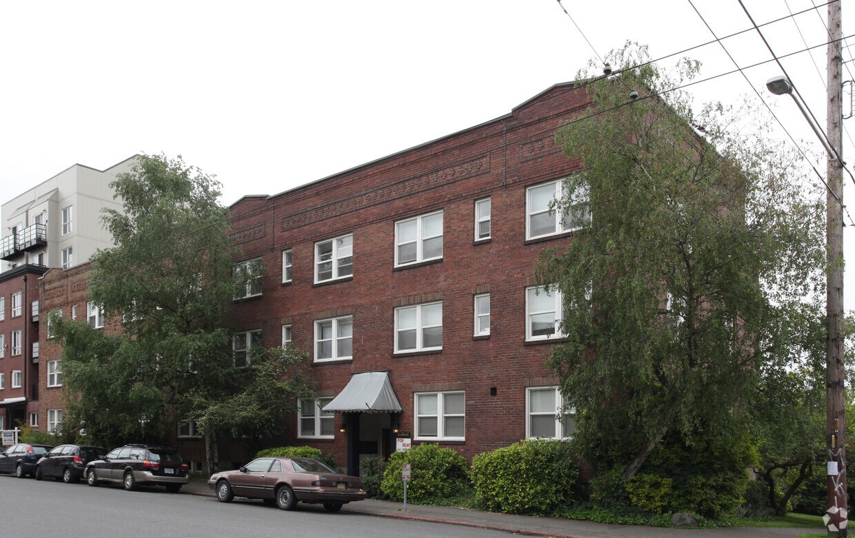 Primary Photo - Briarwood