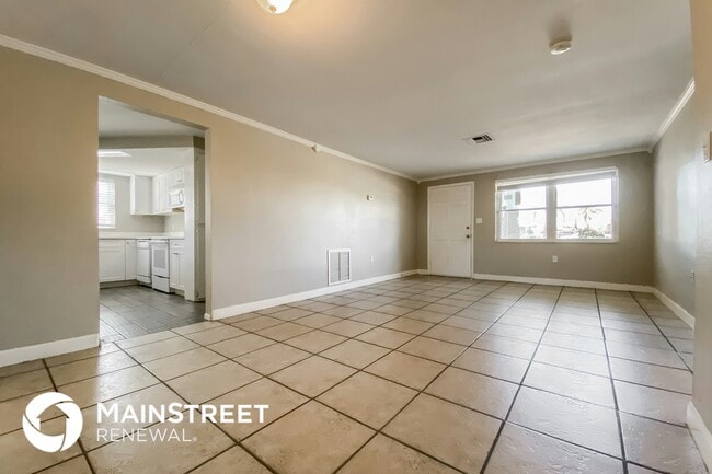 Building Photo - 3128 Brompton Dr