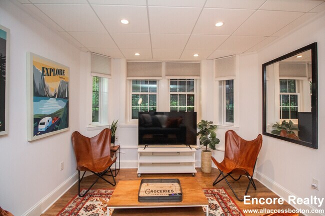 Foto del edificio - 1253 Beacon St