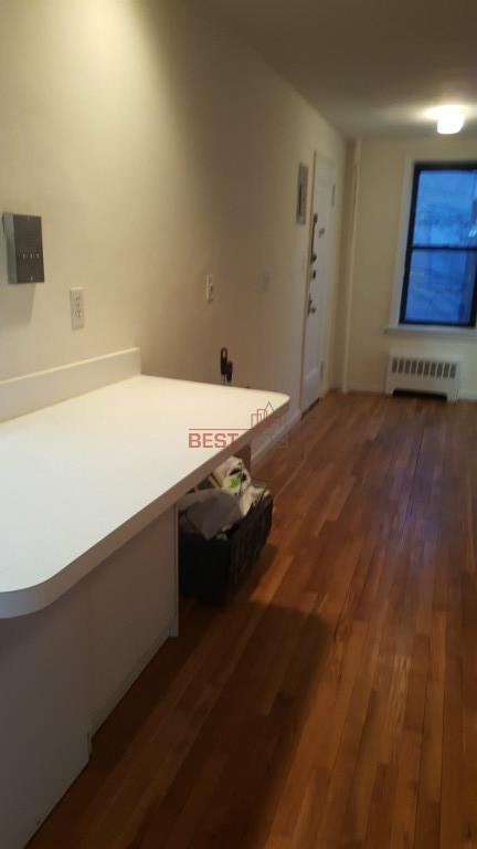 Foto del edificio - 207 W 21st St