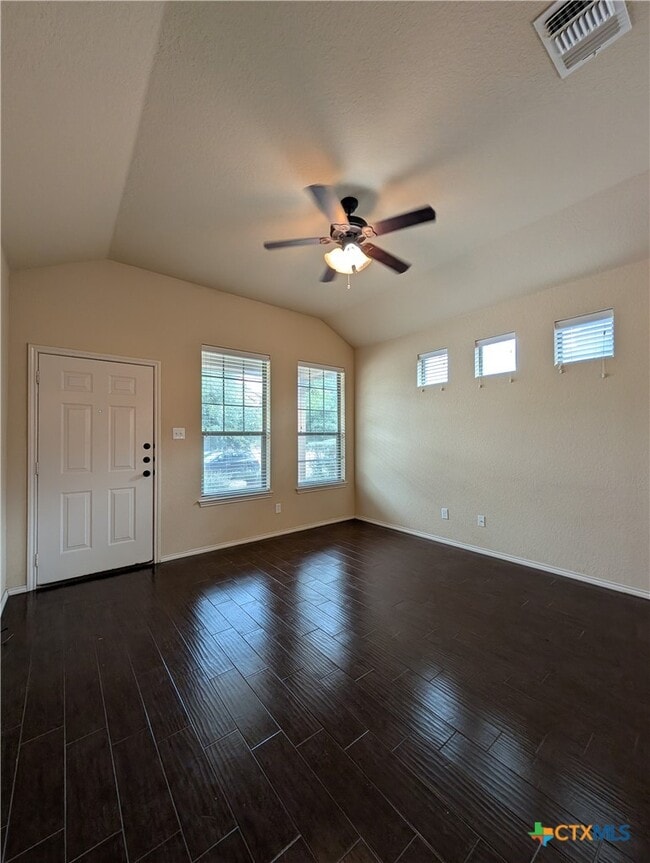 Building Photo - 534 Creekside Cir