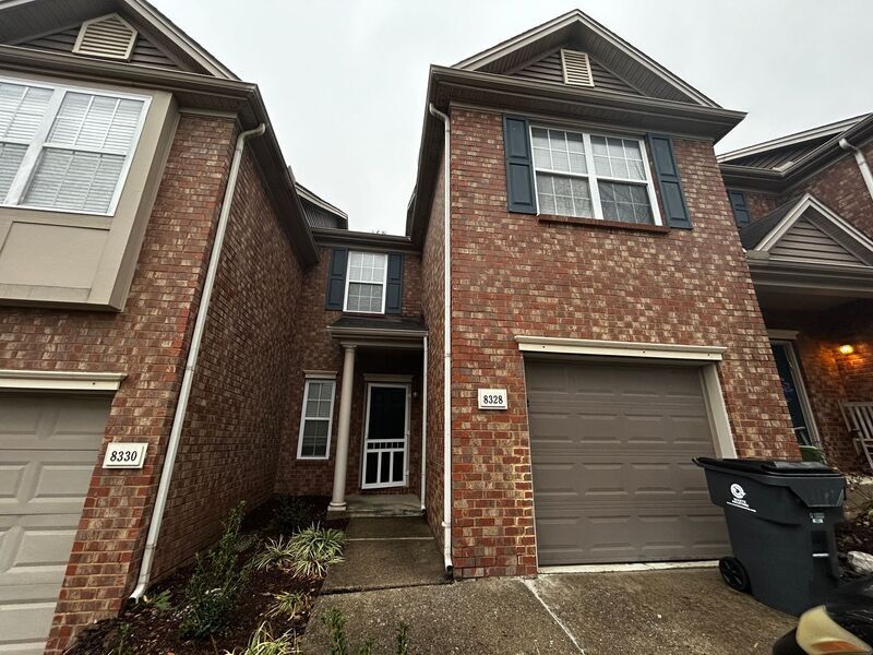 Foto principal - 8328 Oak Knoll Dr