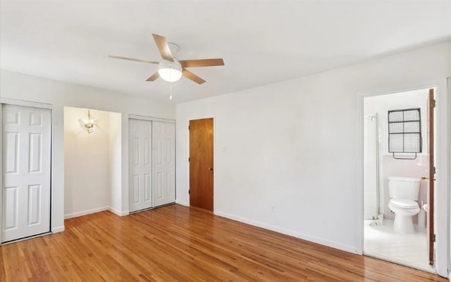 Photo - 7504 Valley Ave Apartment