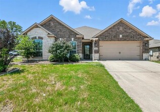 Building Photo - 2401 Fall Leaf Ct