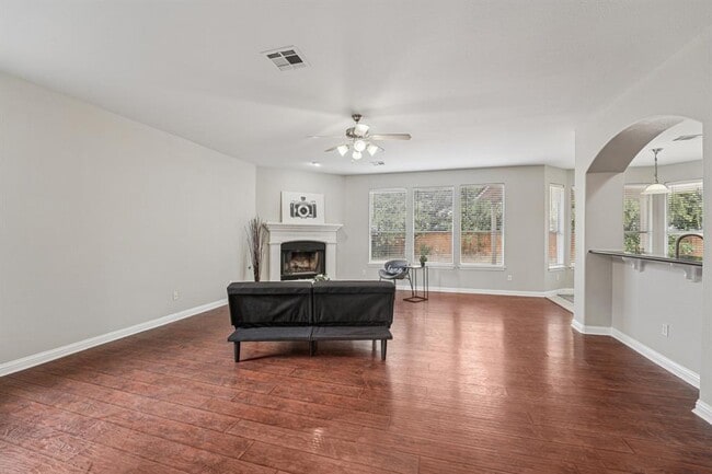 Foto del edificio - 1206 Canyon Maple Rd
