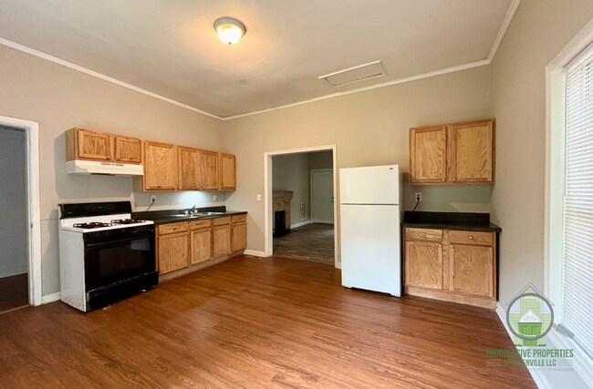 Photo - 2 Wrigley St House