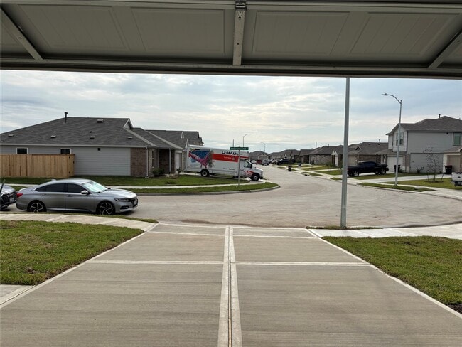 Building Photo - 607 Amberwood Creek Dr