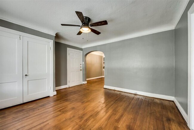 Foto del edificio - 3312 Daniel Ave