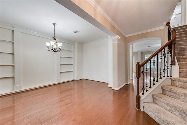 Building Photo - 300 Highland Meadows Dr