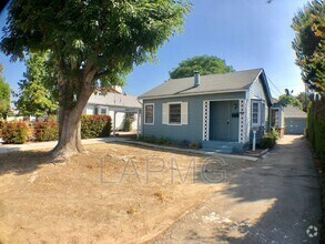Building Photo - 6202 N Muscatel Ave