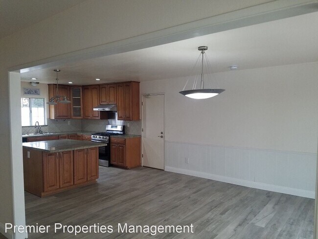 Building Photo - 3 br, 2.5 bath House - 2915 Bonita Mesa Rd.