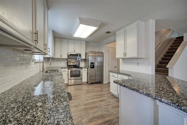 Foto del edificio - 140 Plum Path