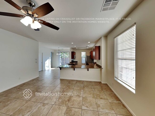 Foto del edificio - 3369 E Liberty Ln