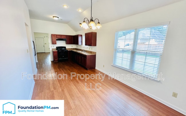 Building Photo - 1314 Crosstown Ct