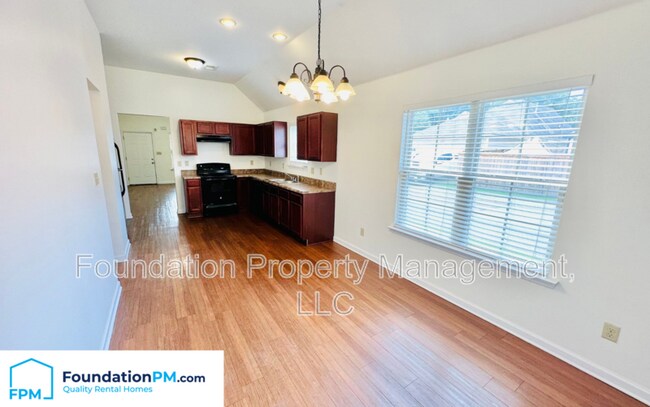 Foto del edificio - 1314 Crosstown Ct