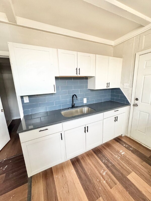 Building Photo - 1230 E Evans Ave