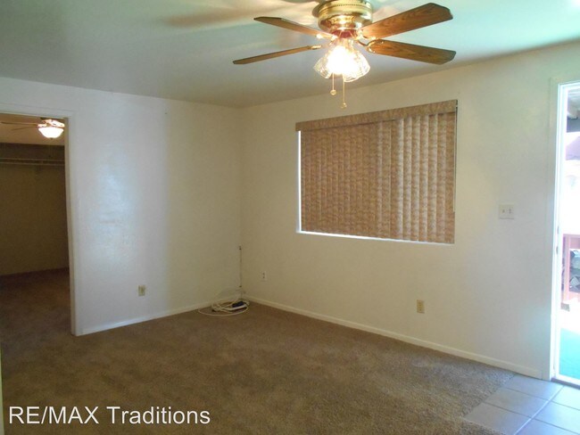 Building Photo - 2320 Beaman Cir