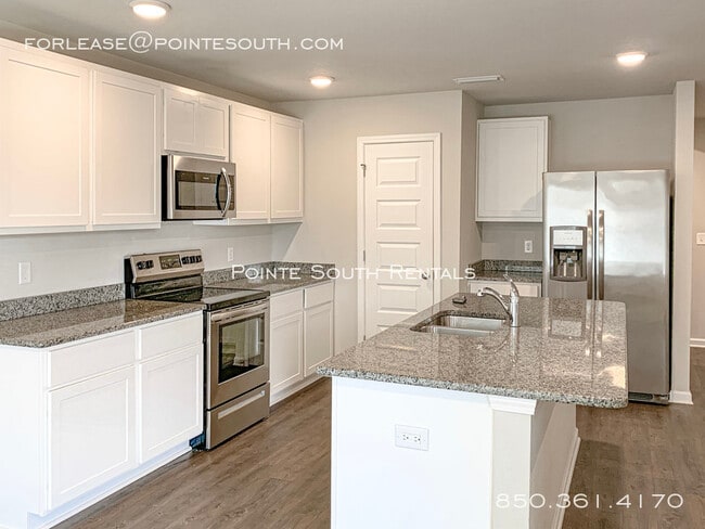 Building Photo - Winged Foot Subdivision