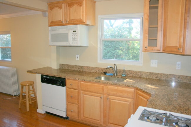kitchen - 3325 20th Rd North