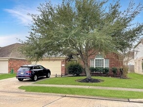 Building Photo - 18607 Troon Oak St