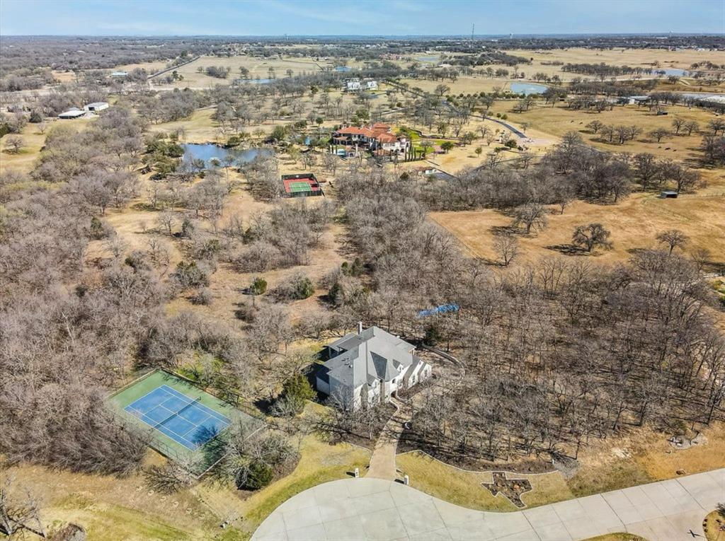 Foto principal - 7004 Raintree Pl
