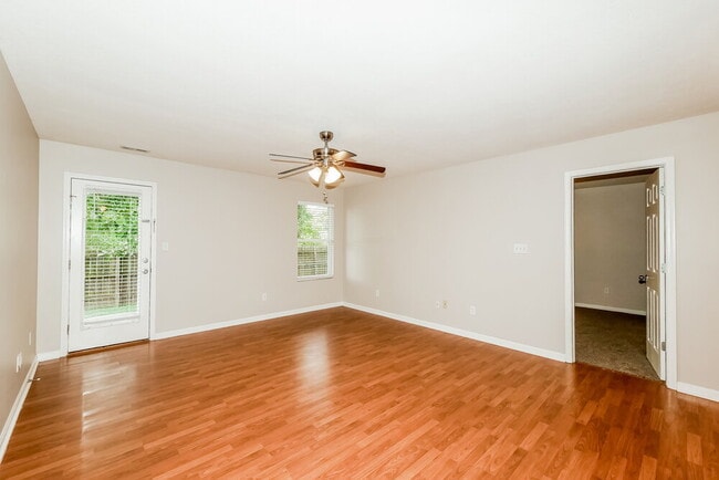 Building Photo - 5544 Wild Horse Dr