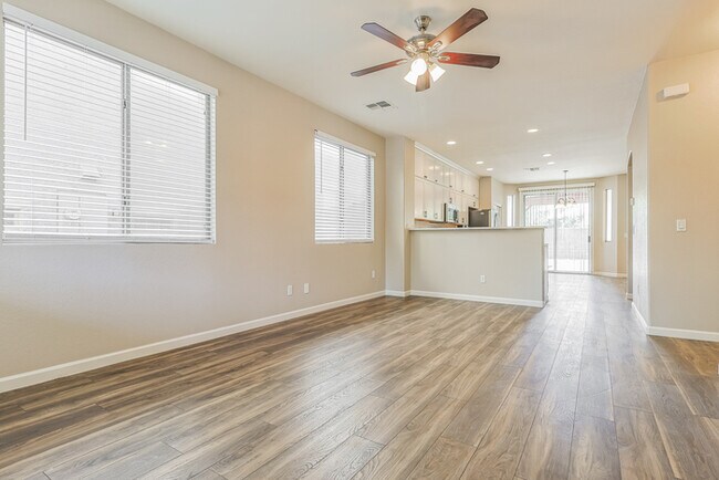 Foto del edificio - 3683 E Stampede Dr
