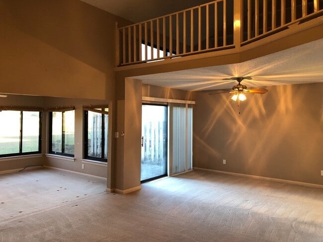 Building Photo - West Pensacola - Perdido Bay Villas - 3 be...