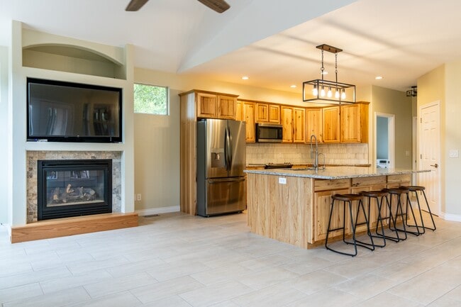 Building Photo - 2070 Pannier Ct