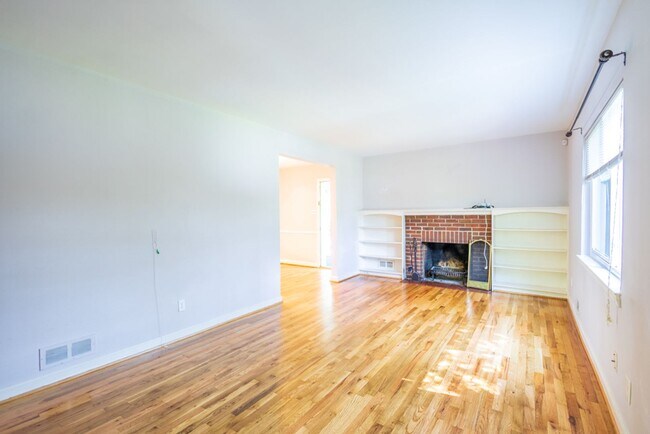 Photo - Charming  3 BR/1 BA Single-Family Home in ...