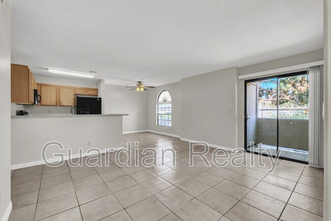 Foto del edificio - 2974 Juniper Hills Blvd