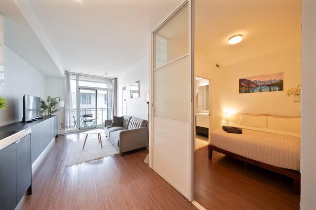 Photo du bâtiment - 21 Iceboat Terr