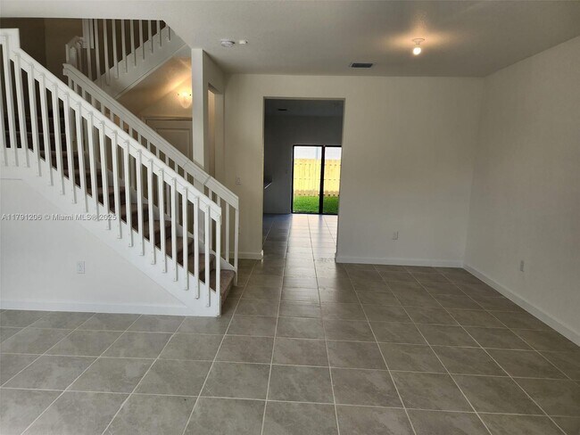 Foto del edificio - 13255 SW 286th St