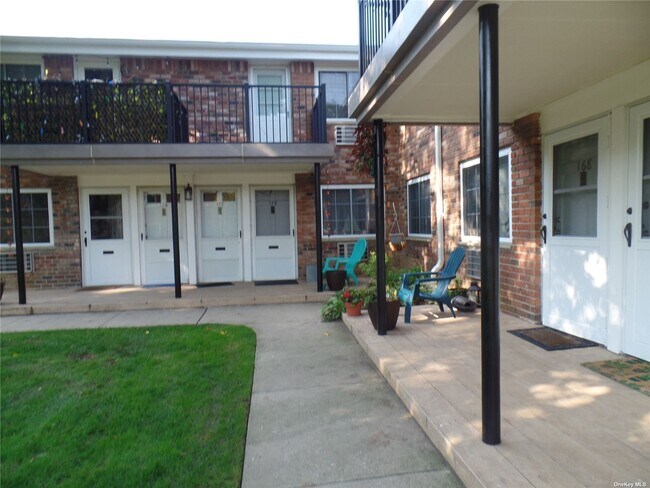 Foto del edificio - 172 Jervis Ave