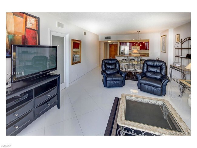 Building Photo - 2 br, 2 bath Condo - Roney Palace