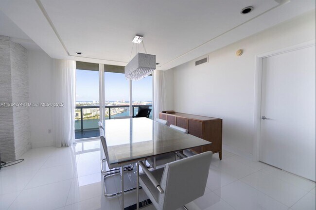 Building Photo - 50 Biscayne Blvd