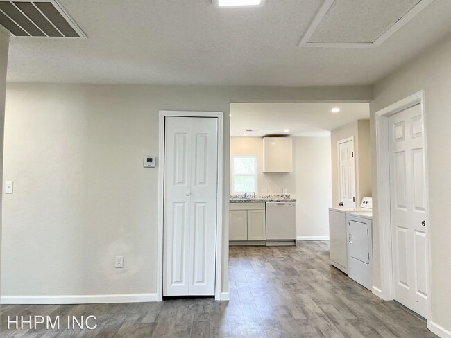 Foto del edificio - 2 br, 2 bath House - 1113 E Alabama St