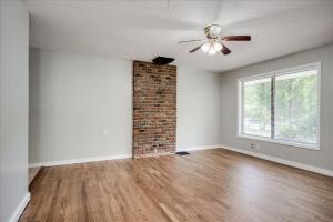 Building Photo - 1404 Ridgewood Dr