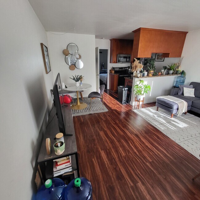 Foto del edificio - 2651 A St
