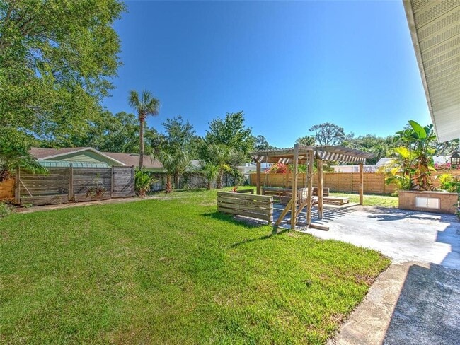 Building Photo - 4711 W San Rafael St
