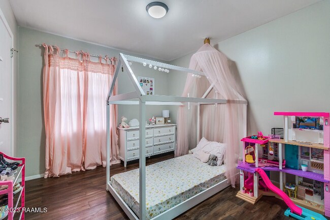 Foto del edificio - 101 Wilbourn Blvd