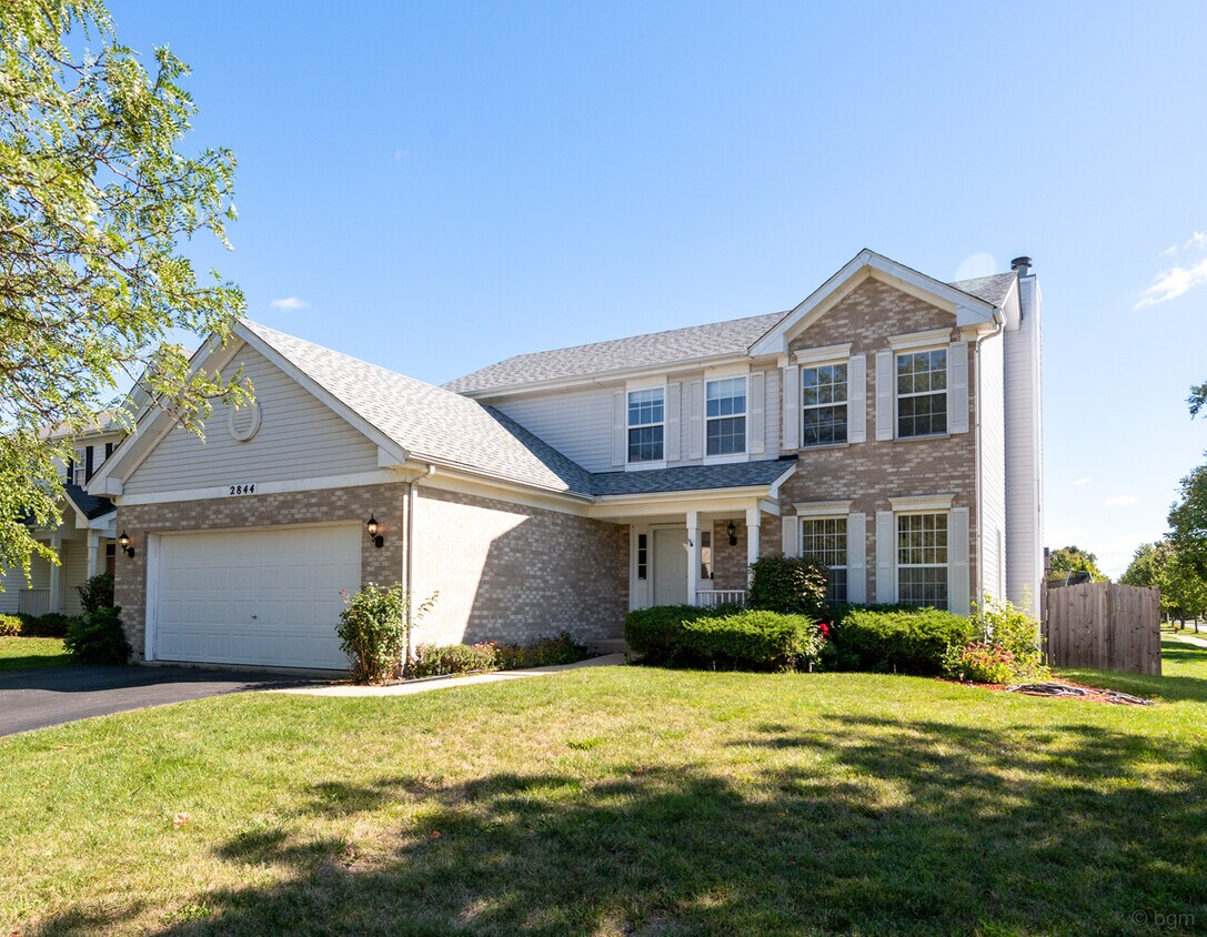 Primary Photo - 2844 Skylane Dr