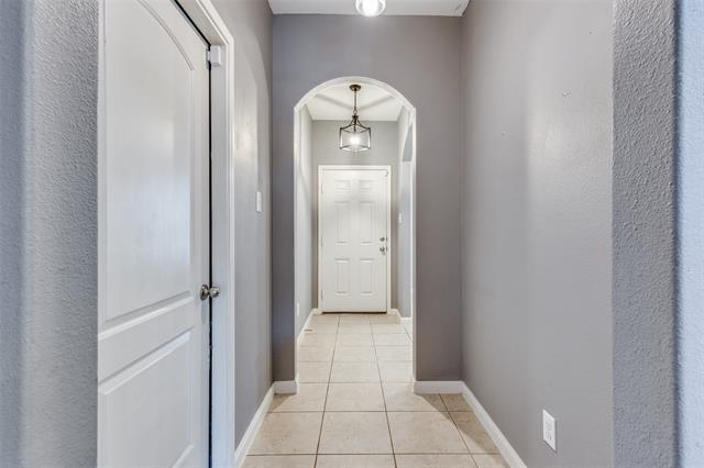 Building Photo - 8901 Highland Orchard Dr