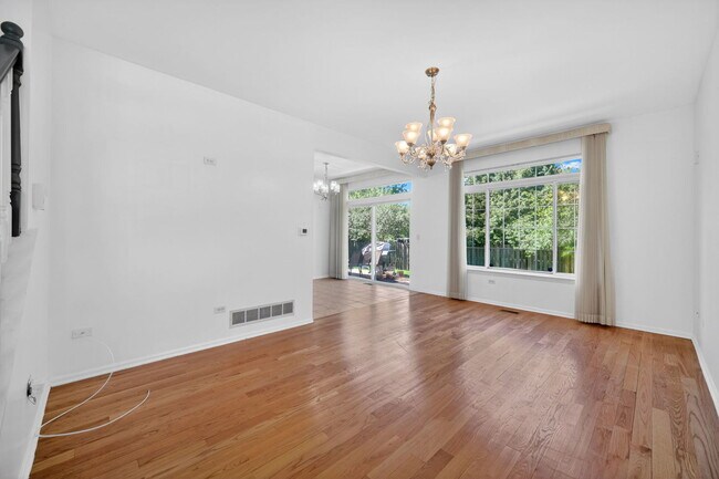 Foto del edificio - 1619 Windward Ct