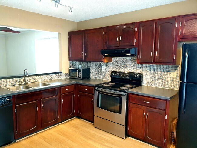 Foto del edificio - 5204 Laurel Bridge Dr SE